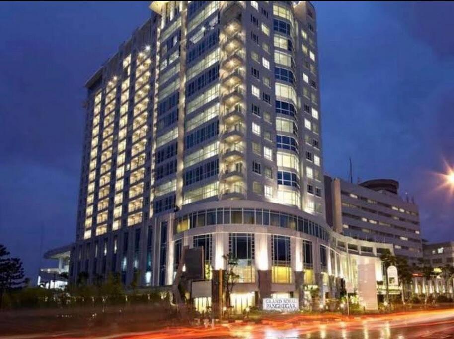 Two Bedroom Apartment At El Royale Hotel Bandung Exterior photo